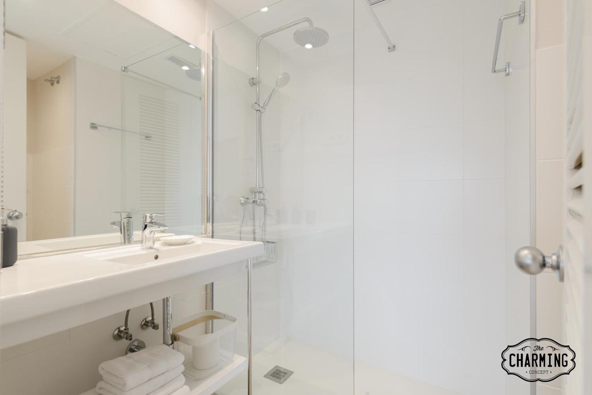 Charming Eurobuilding 2 Terrace Exclusive - Plaza De Parking Apartment Madrid Exterior foto